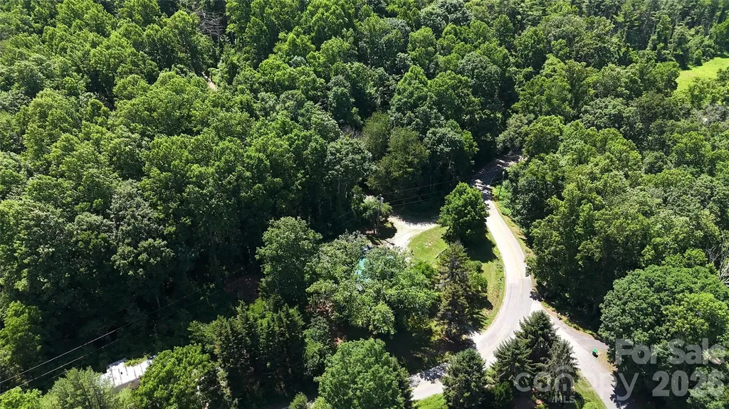 400 & 402 Sharon Road Fairview NC 28730