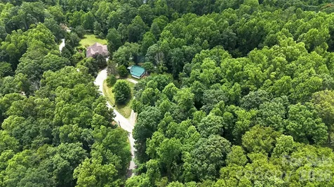 400 & 402 Sharon Road Fairview NC 28730