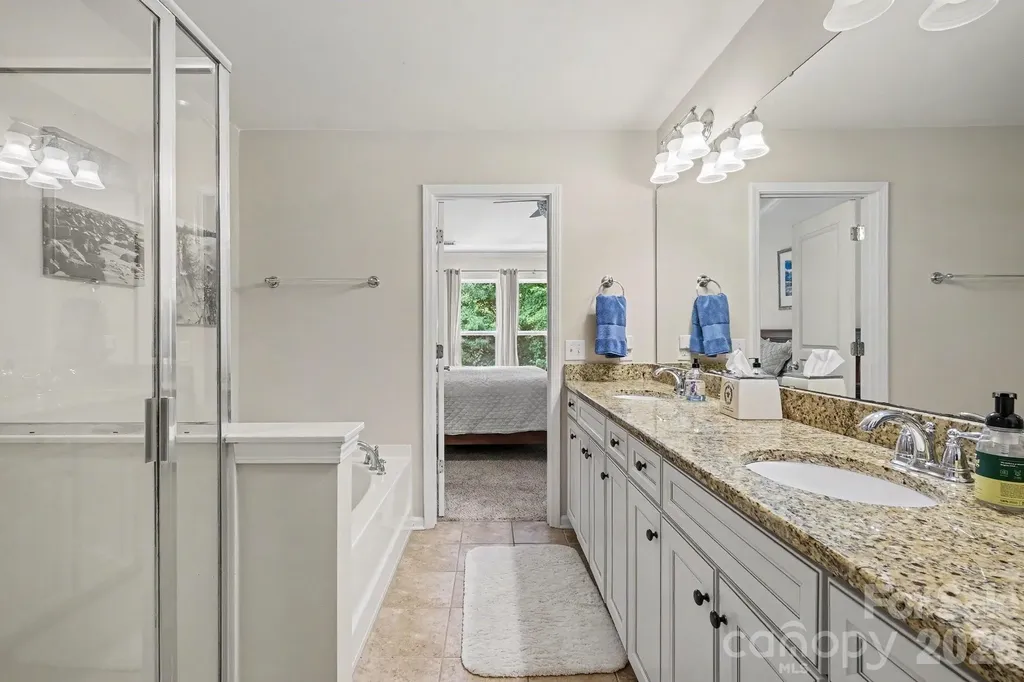 16247 Annahill Court Charlotte NC 28277