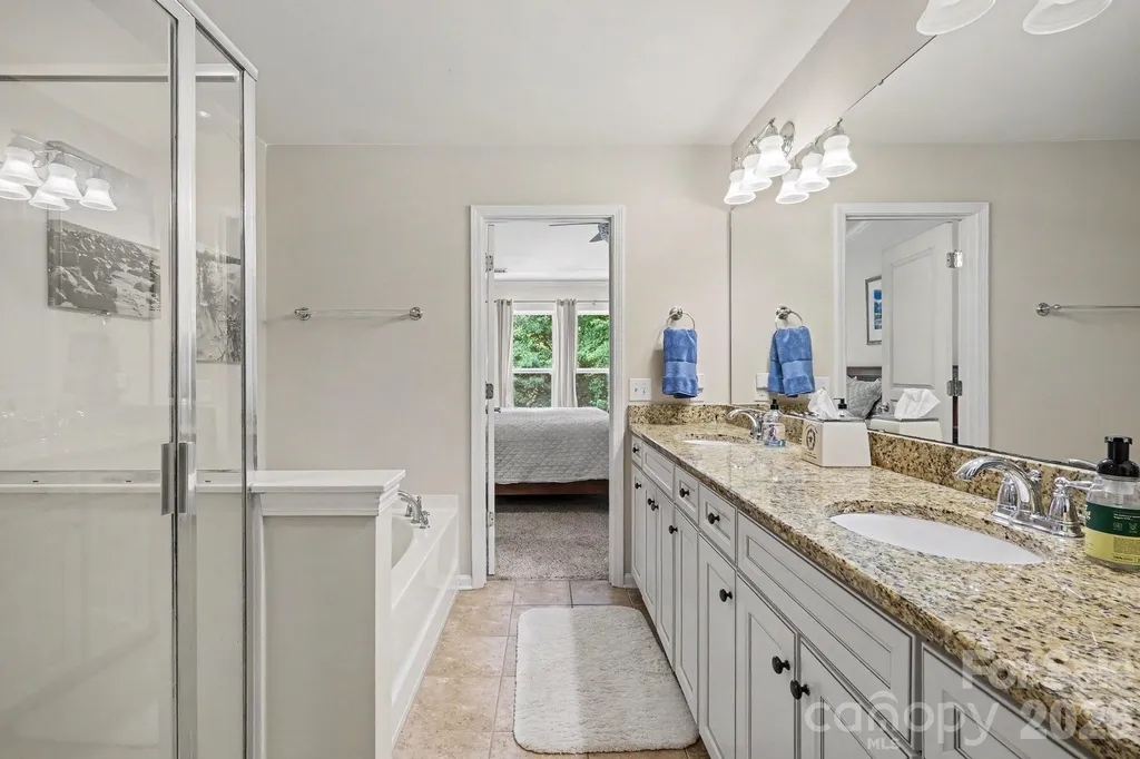 16247 Annahill Court Charlotte NC 28277