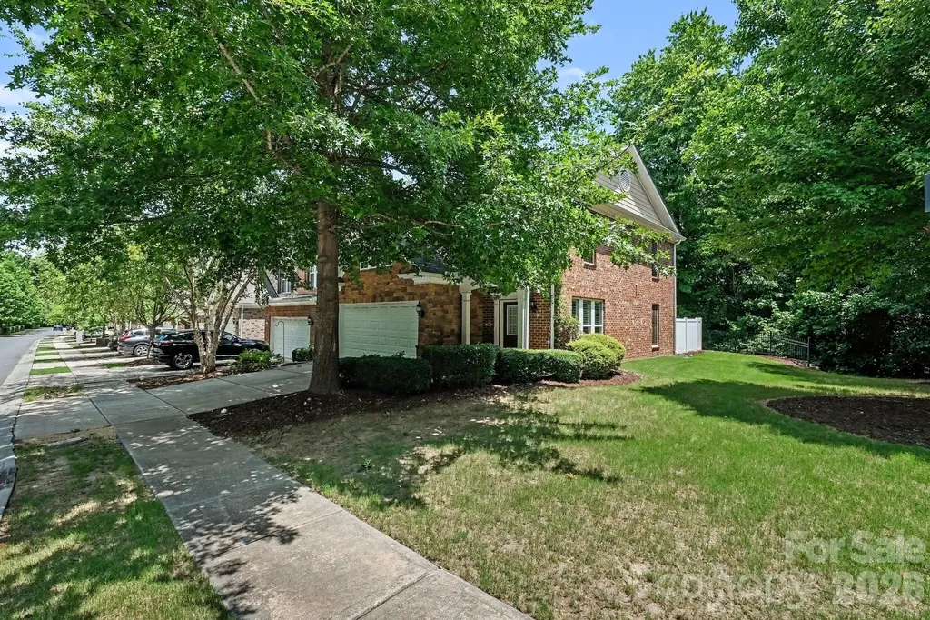 16247 Annahill Court Charlotte NC 28277