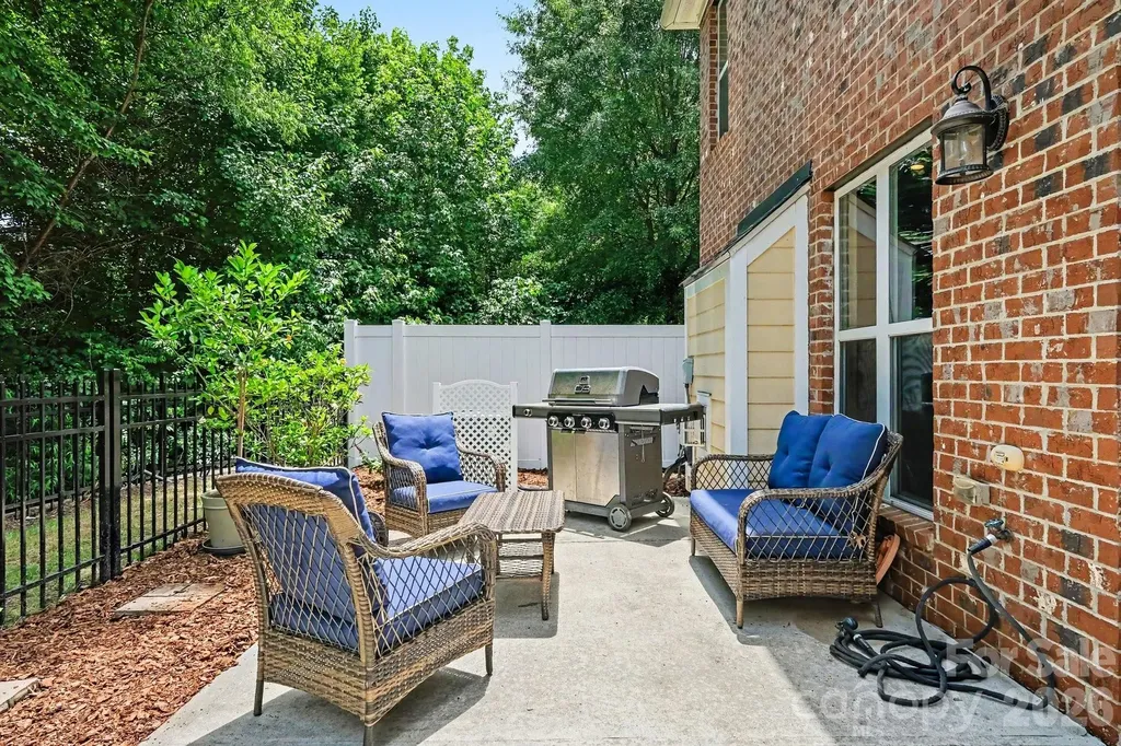 16247 Annahill Court Charlotte NC 28277