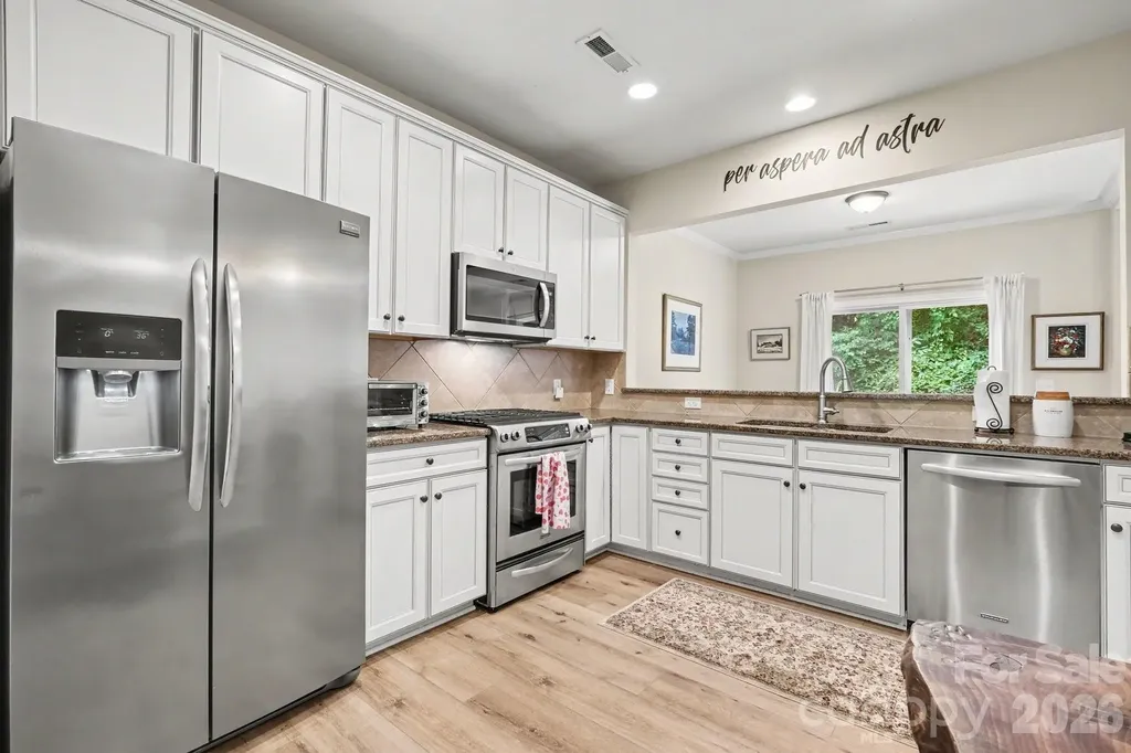16247 Annahill Court Charlotte NC 28277