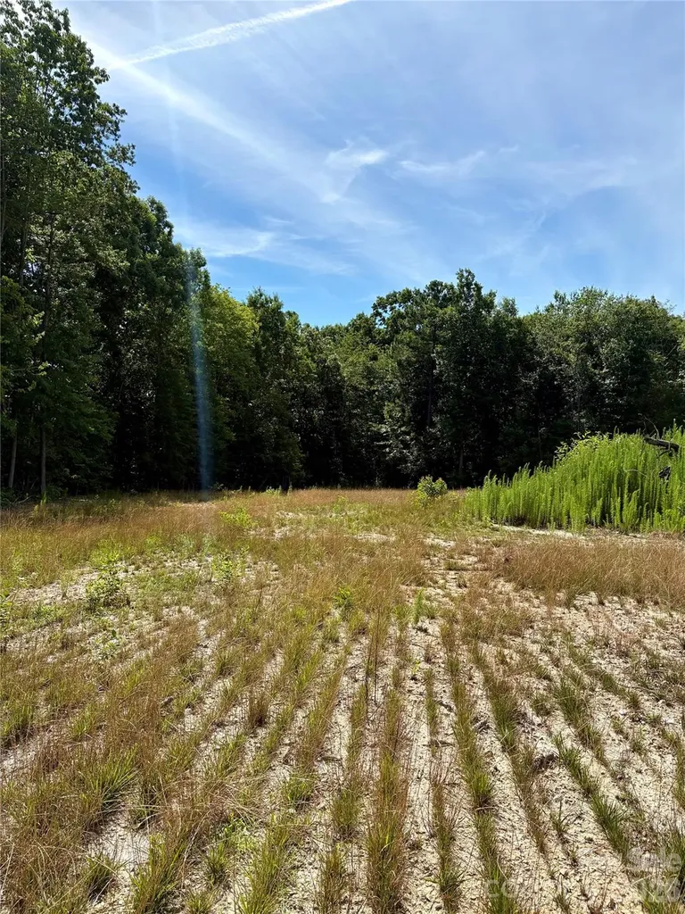 1323 Hill Road Lincolnton NC 28092