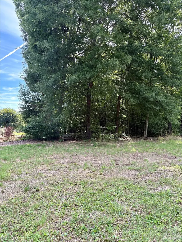 1323 Hill Road Lincolnton NC 28092