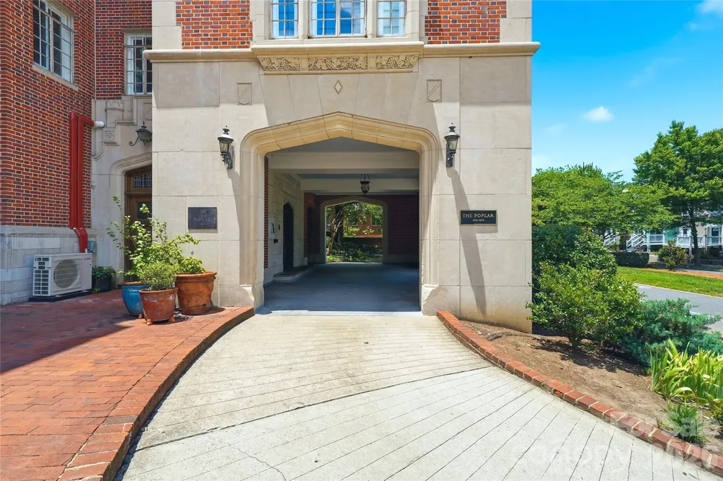 301 W 10th Street Charlotte NC 28202