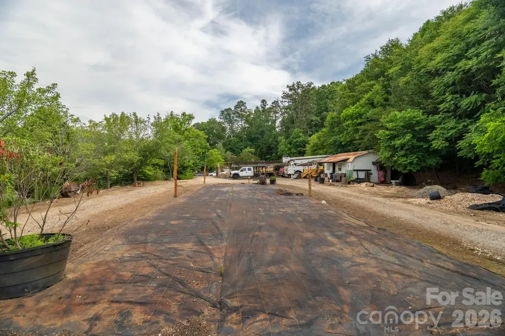 91 Weaverville Road Asheville NC 28804