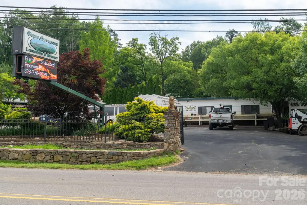 91 Weaverville Road Asheville NC 28804