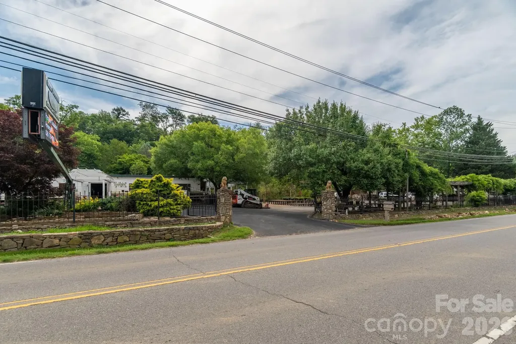91 Weaverville Road Asheville NC 28804