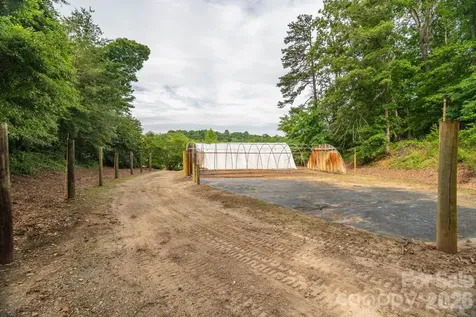 91 Weaverville Road Asheville NC 28804