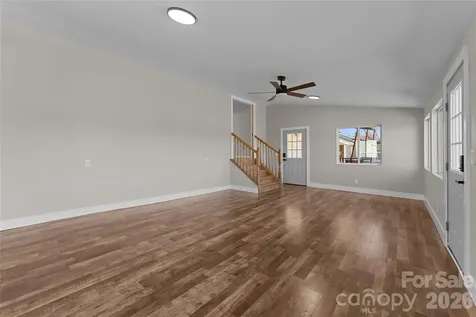 88 Skyview Terrace Asheville NC 28806