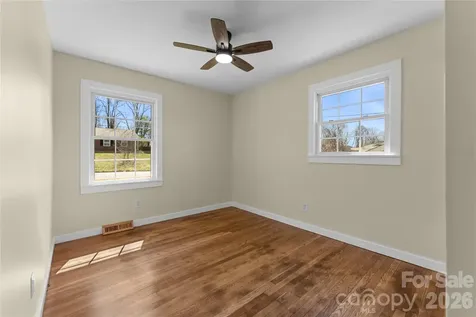 88 Skyview Terrace Asheville NC 28806