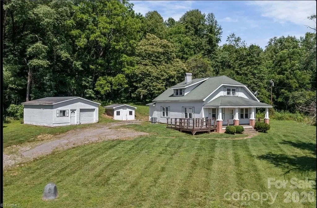 6689 Nc Highway 16 Millers Creek NC 28651