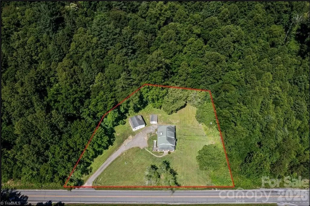 6689 Nc Highway 16 Millers Creek NC 28651
