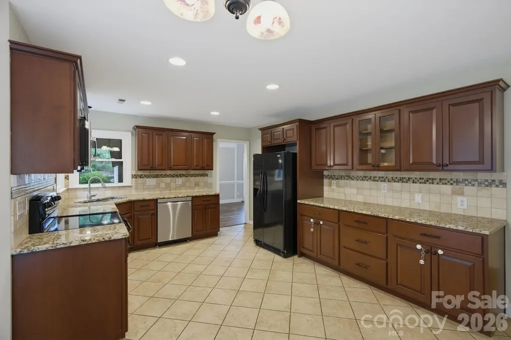 6632 Elmstone Drive Charlotte NC 28277