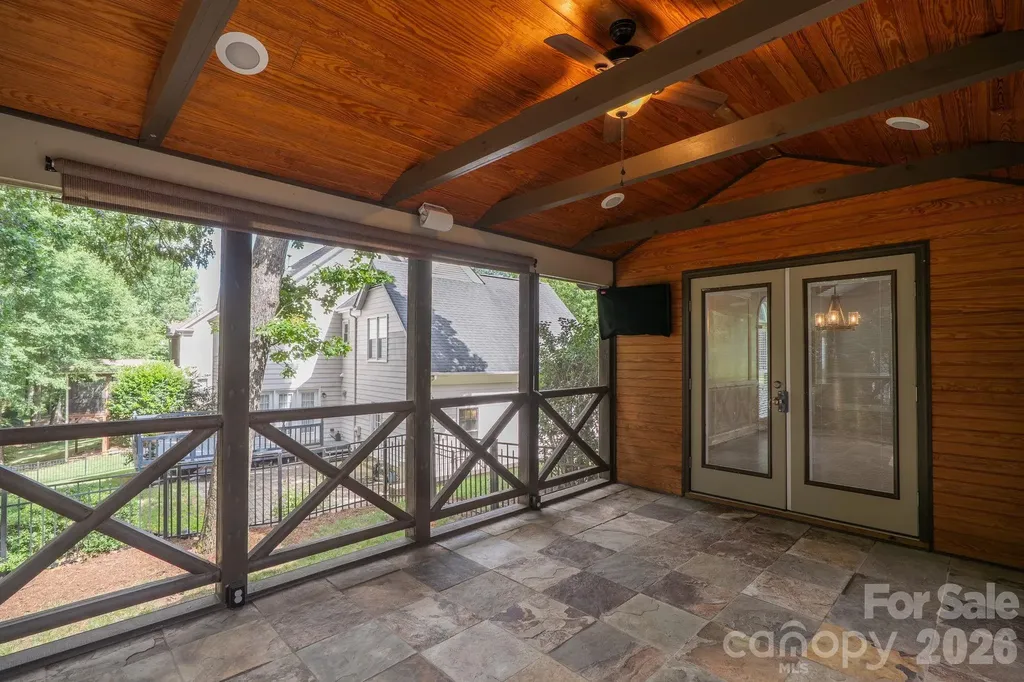 6632 Elmstone Drive Charlotte NC 28277