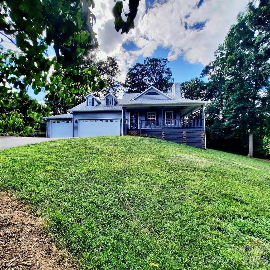40 Brierfield Drive Candler NC 28715