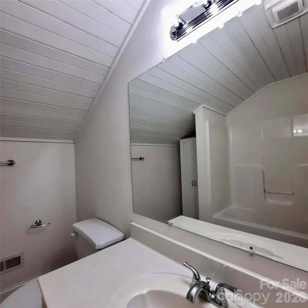 40 Brierfield Drive Candler NC 28715