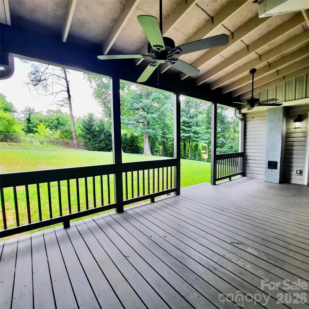 40 Brierfield Drive Candler NC 28715