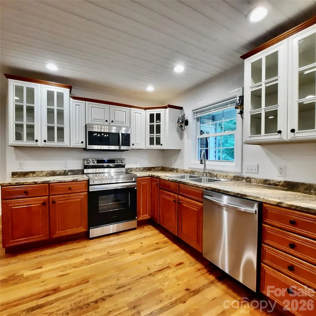 40 Brierfield Drive Candler NC 28715