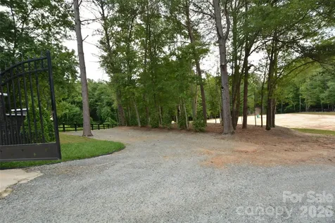 146 Julius Mac Road Stanley NC 28164