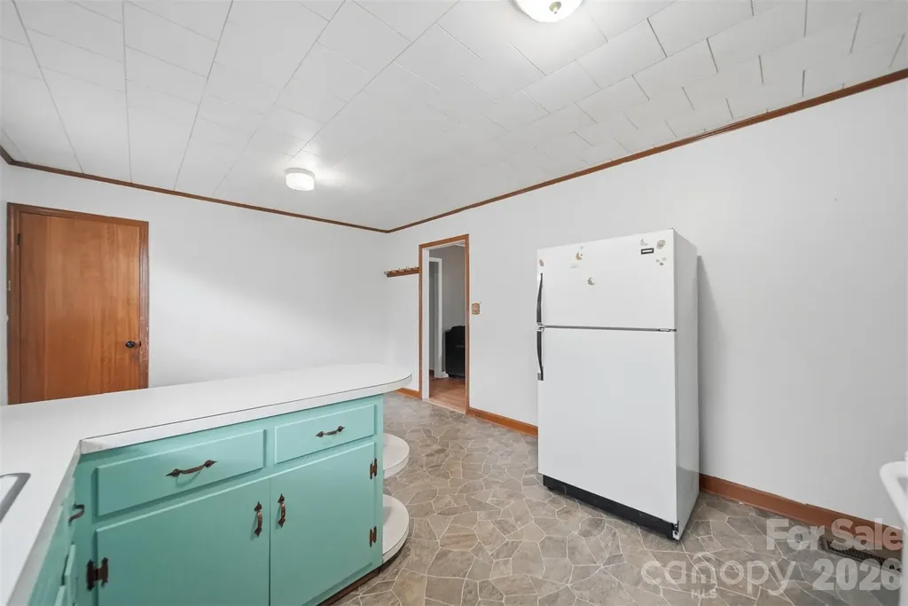 4219 Benfield Drive Hudson NC 28638