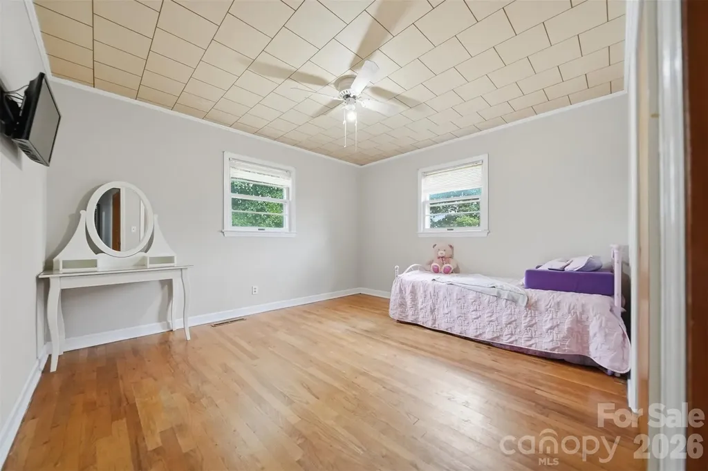 4219 Benfield Drive Hudson NC 28638
