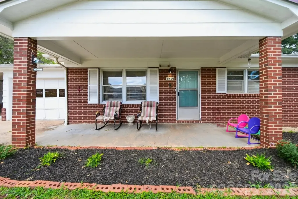 4219 Benfield Drive Hudson NC 28638