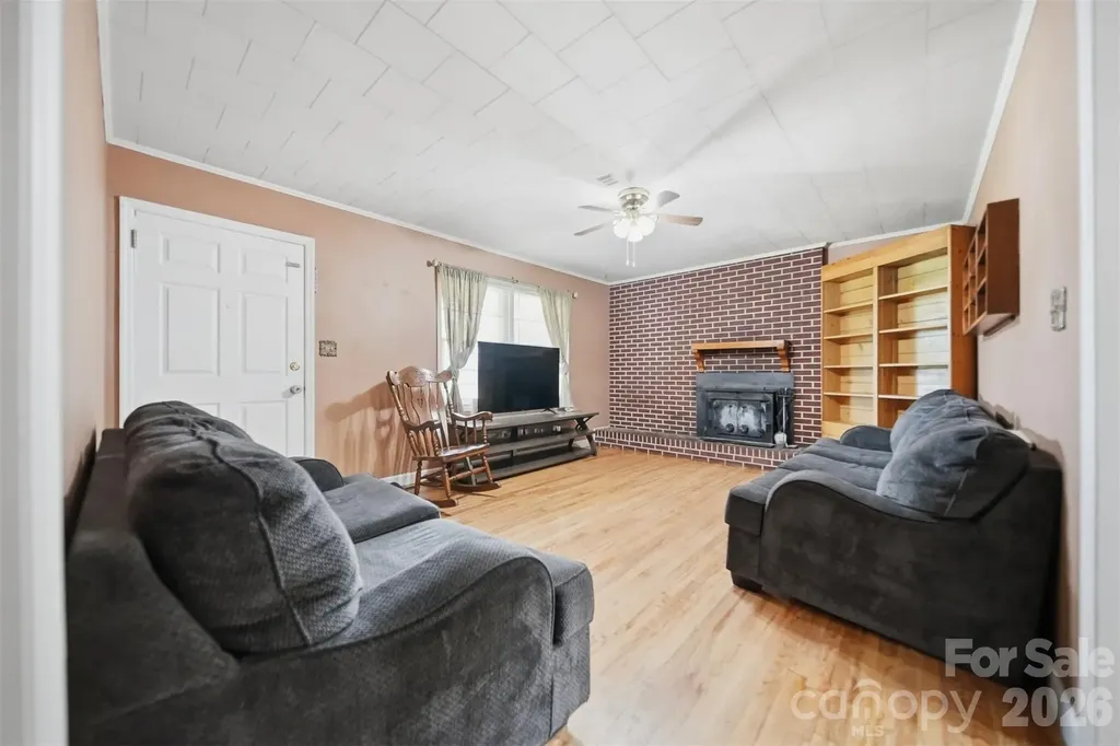 4219 Benfield Drive Hudson NC 28638