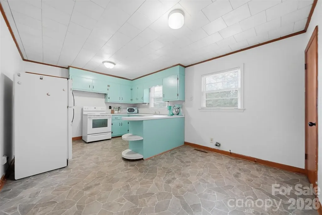 4219 Benfield Drive Hudson NC 28638