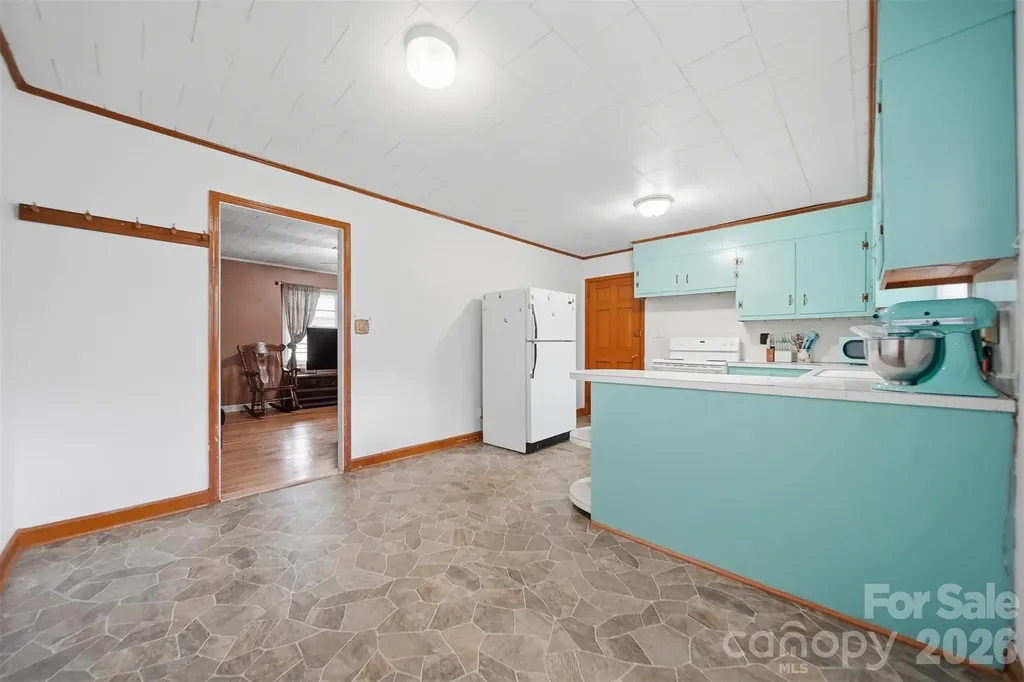 4219 Benfield Drive Hudson NC 28638
