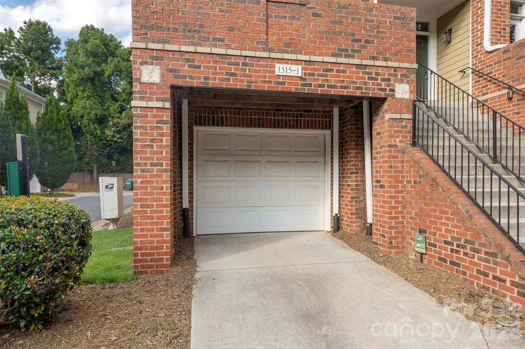 1515 Ranlo Avenue Charlotte NC 28204