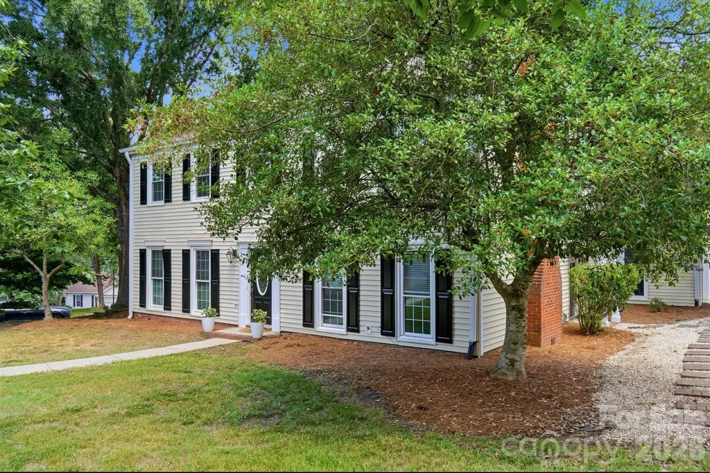 2106 Caleo Circle Charlotte NC 28270