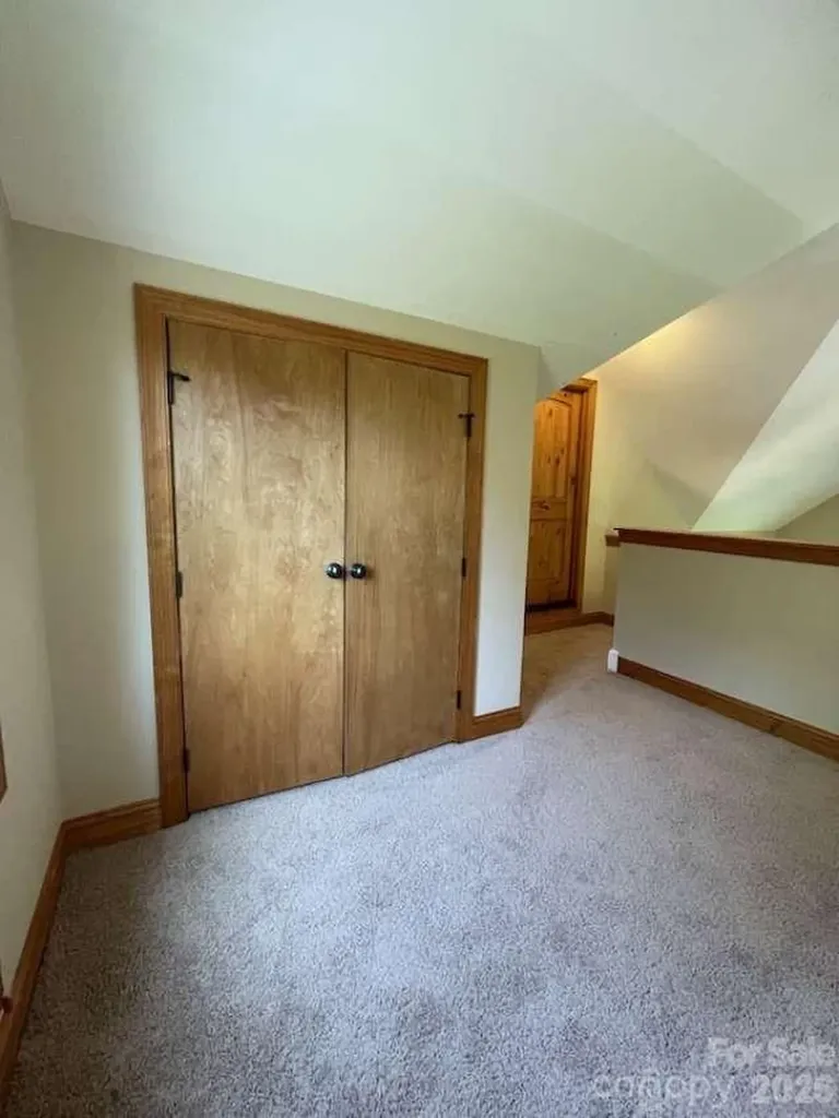 260 Bull Creek Road Asheville NC 28805