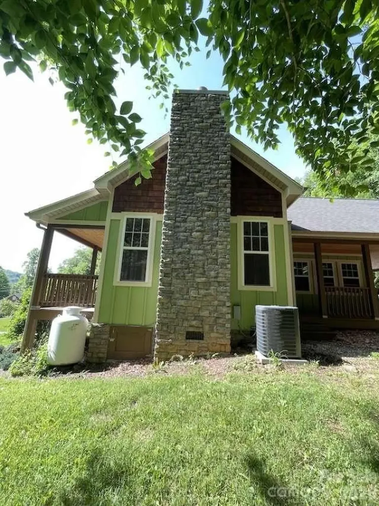 260 Bull Creek Road Asheville NC 28805