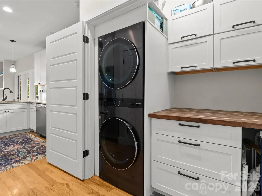 18 Thurland Avenue Asheville NC 28803