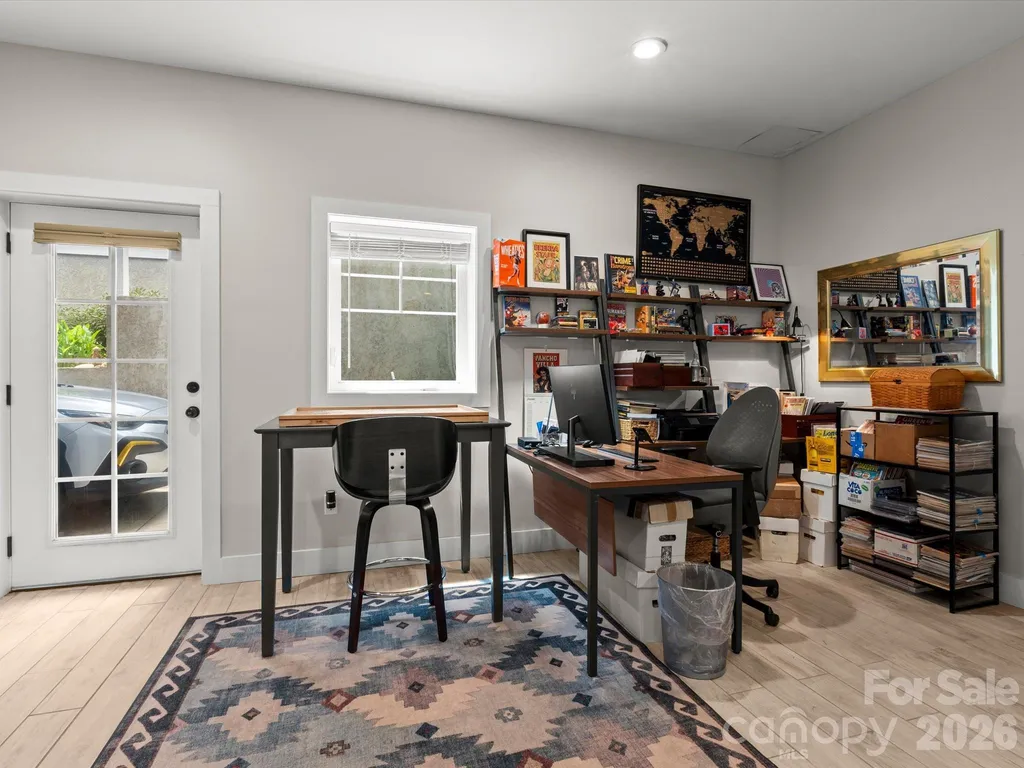 18 Thurland Avenue Asheville NC 28803