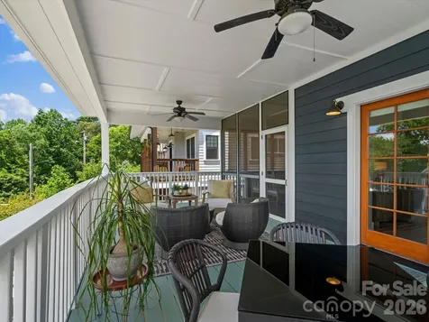 18 Thurland Avenue Asheville NC 28803