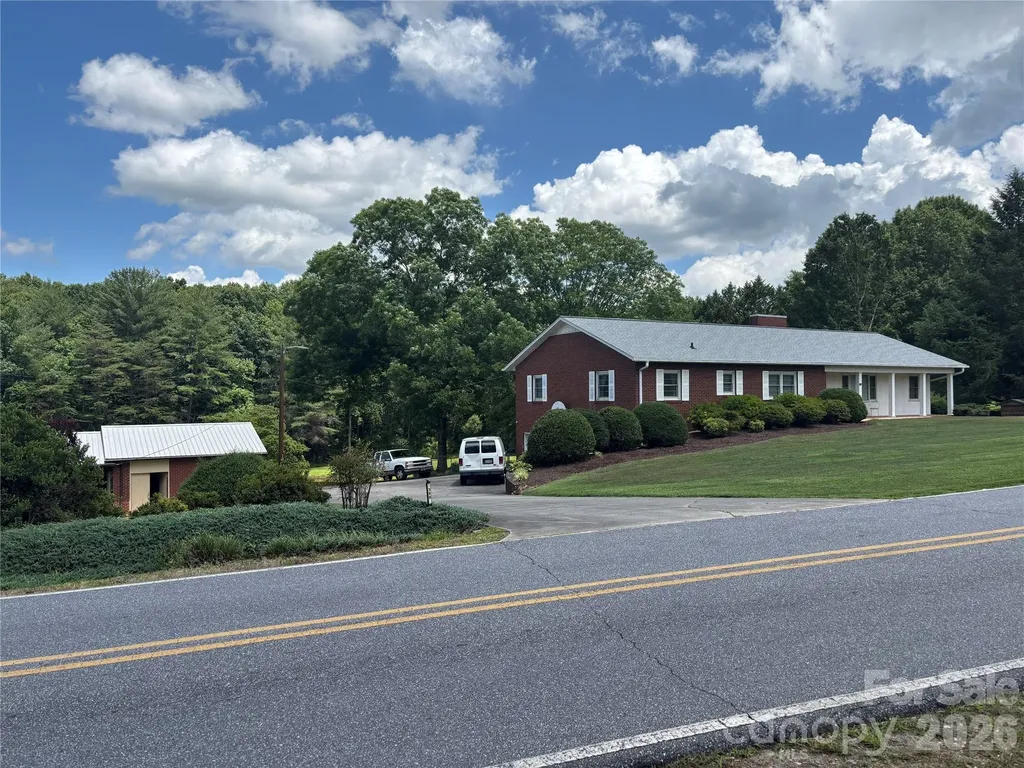390 Airport Road Taylorsville NC 28681