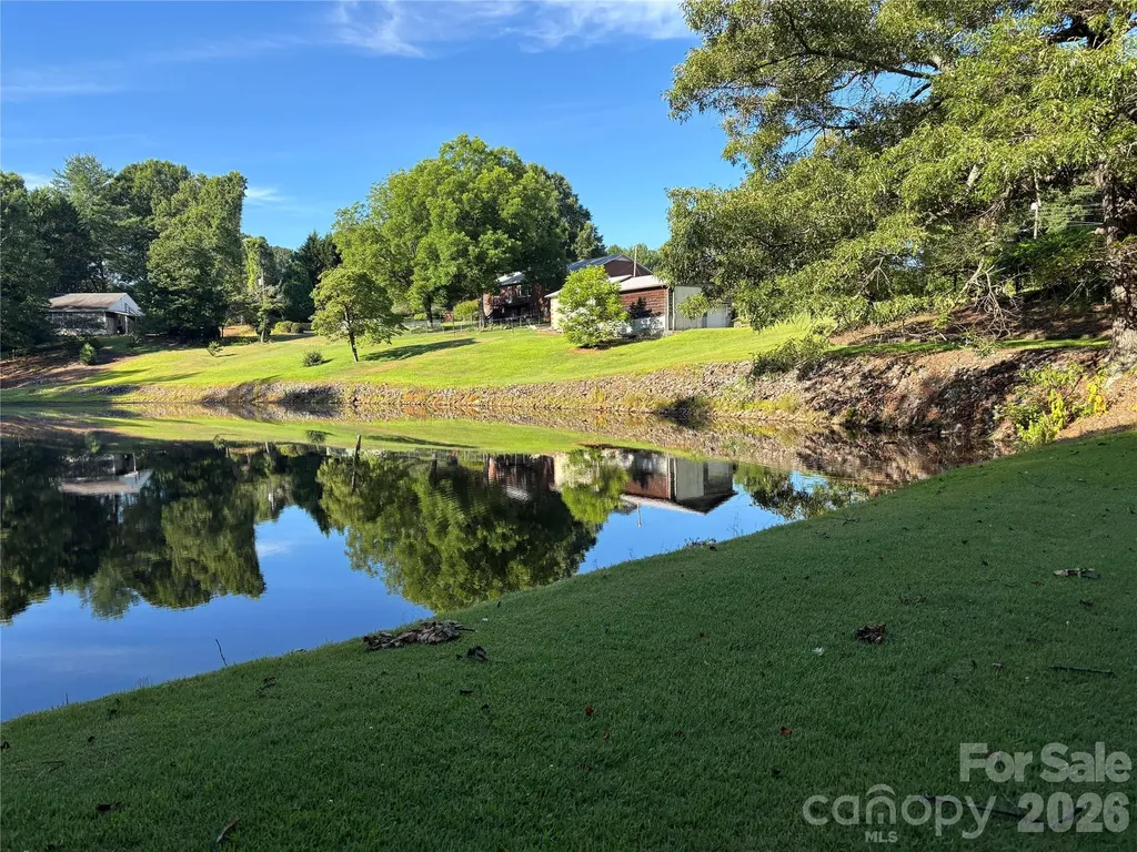 390 Airport Road Taylorsville NC 28681