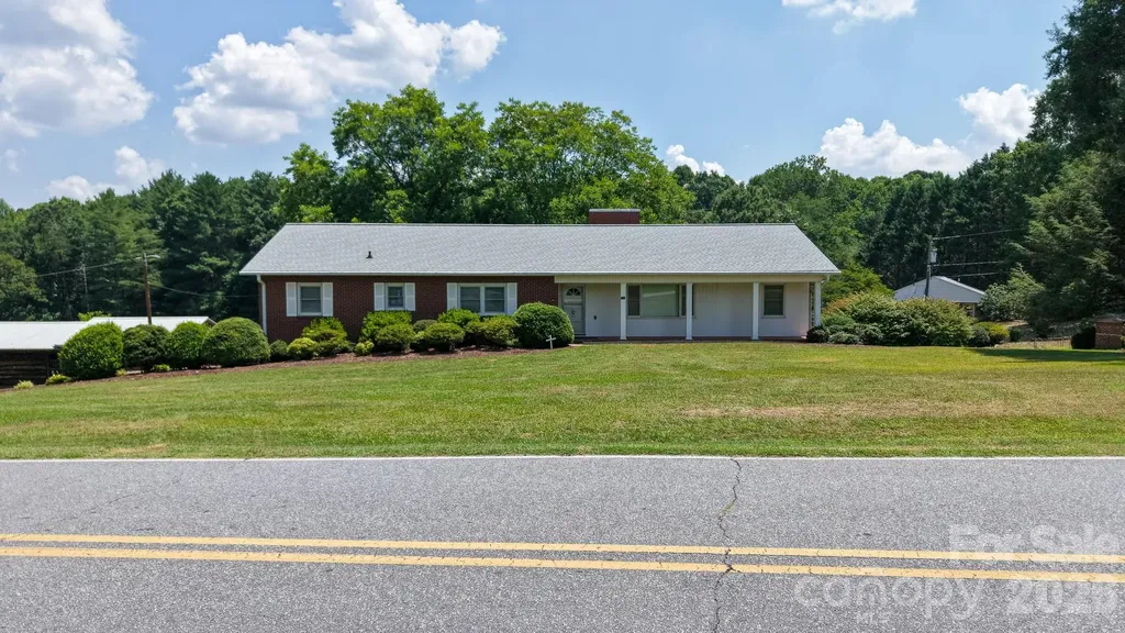 390 Airport Road Taylorsville NC 28681