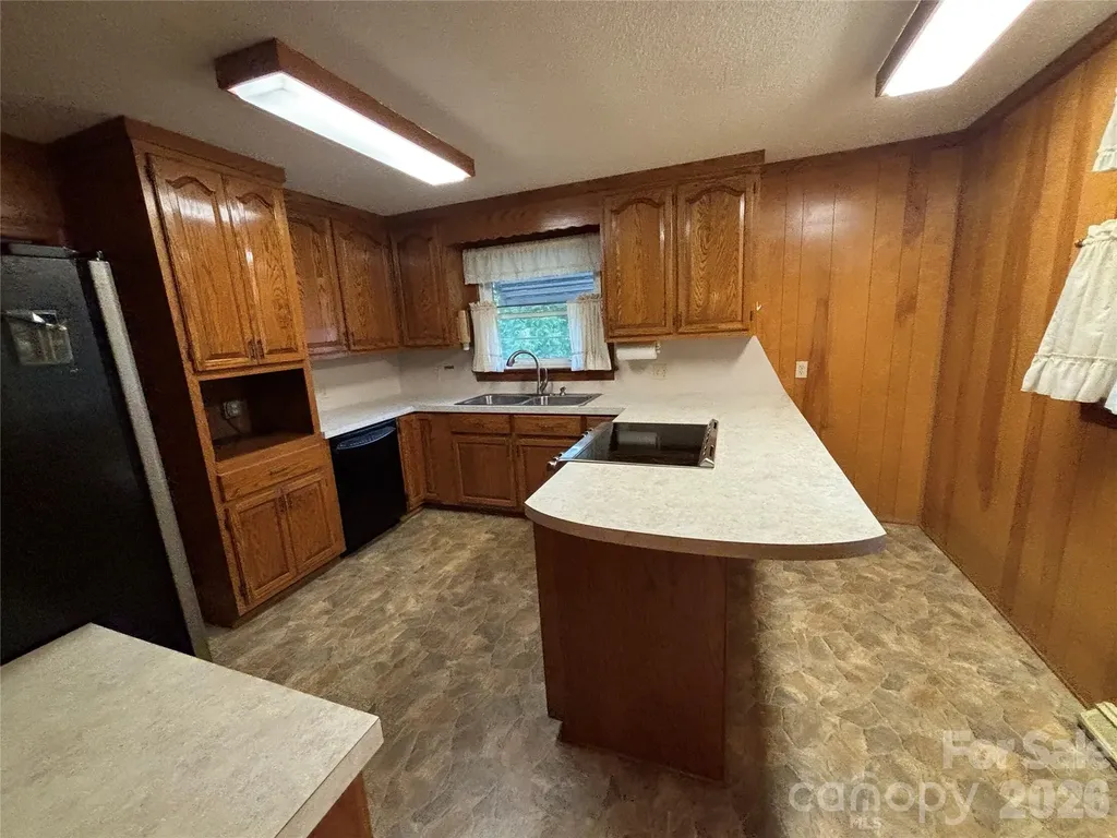 390 Airport Road Taylorsville NC 28681