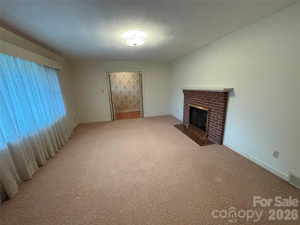 390 Airport Road Taylorsville NC 28681