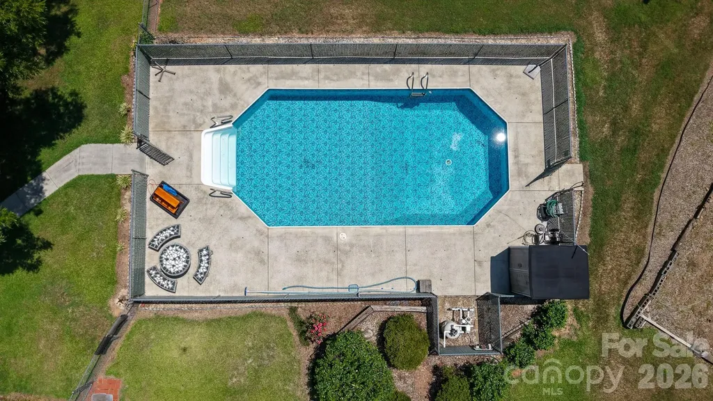 390 Airport Road Taylorsville NC 28681