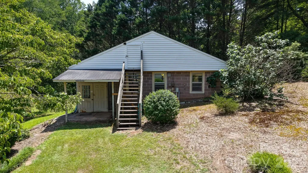 390 Airport Road Taylorsville NC 28681