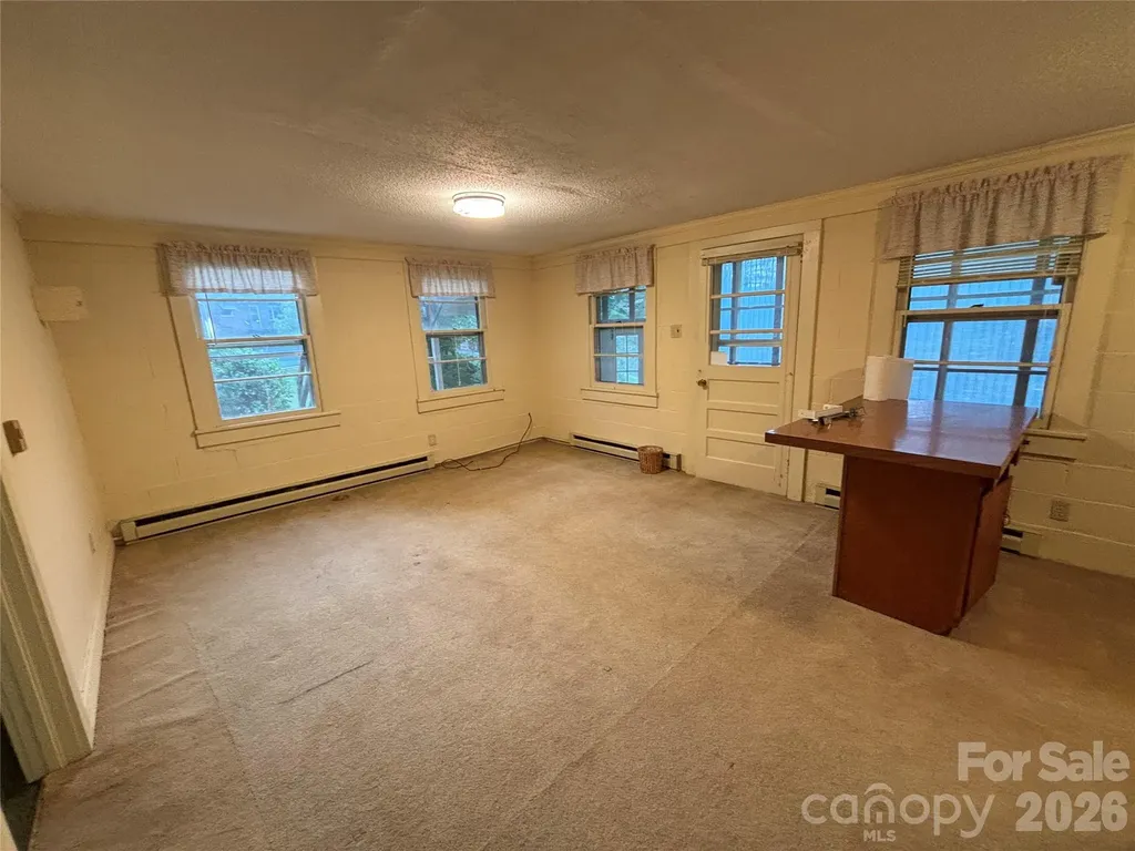 390 Airport Road Taylorsville NC 28681