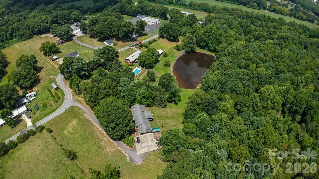 390 Airport Road Taylorsville NC 28681