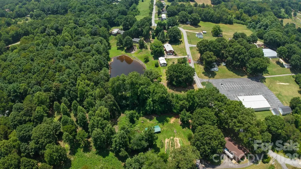390 Airport Road Taylorsville NC 28681