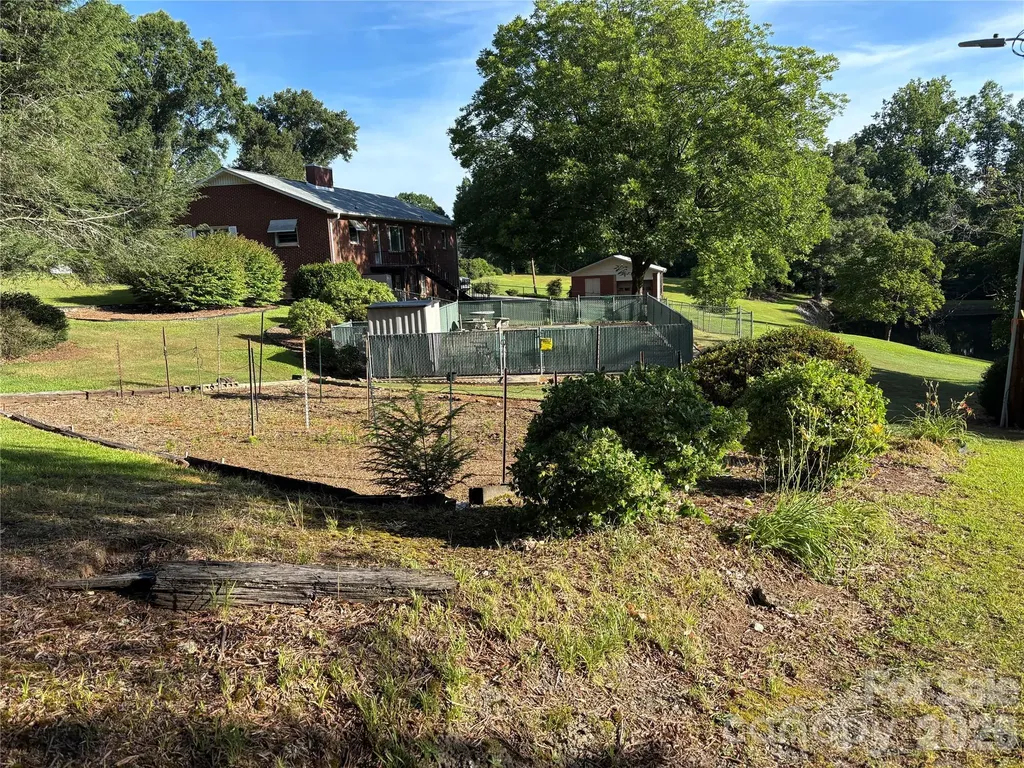 390 Airport Road Taylorsville NC 28681