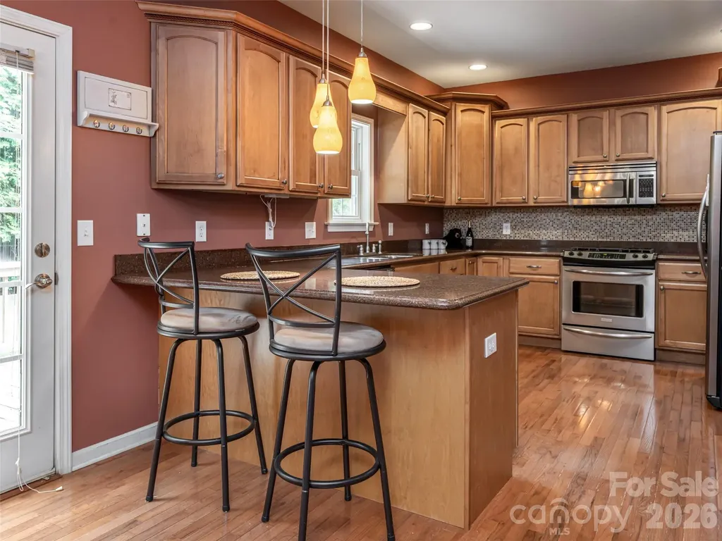 25 Driftstone Circle Arden NC 28704